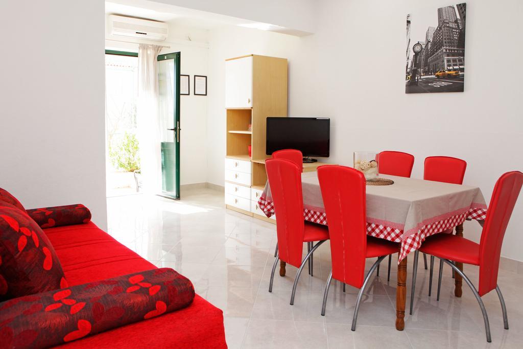 Katica Apartments Bol Exterior foto
